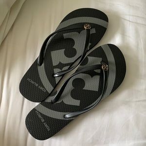Tory Burch Flip flops